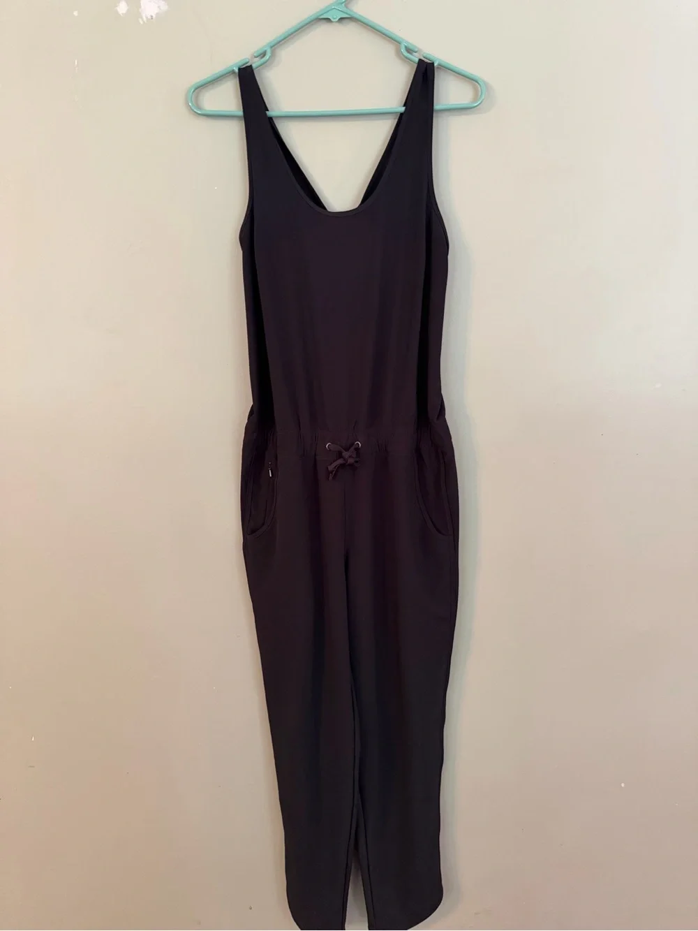 Patagonia SMALL Black Fleetwith Sleeveless Drawstring Jumpsuit NWOT NEVER WORN 😍 - Picture 9 of 16